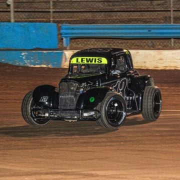 The 2023 Legend Car Dirt Nationals Champions??
Who puts their name beside 2024? #FlashbackFriday